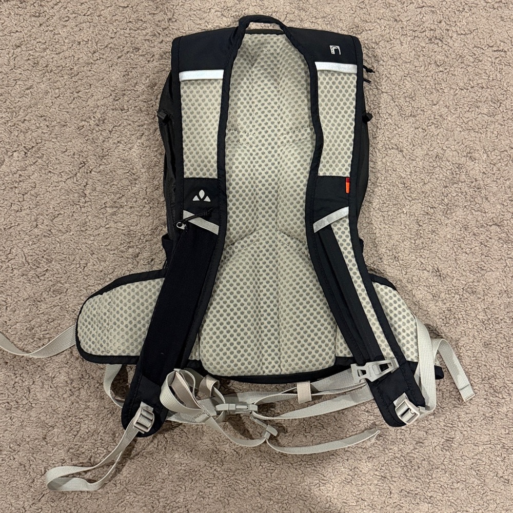 Vaude Backpack - Picture 2 of 4